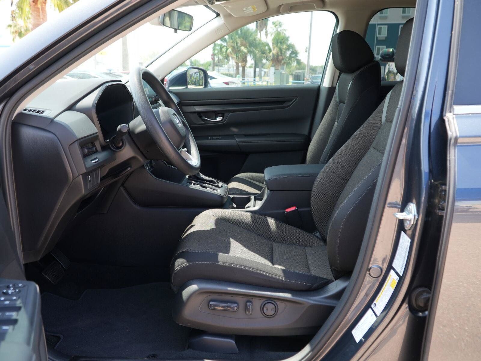 Used 2025 Honda CR-V EX image 7