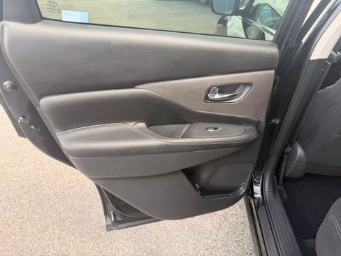 Used 2023 Nissan Murano S AWD/4WD image 8