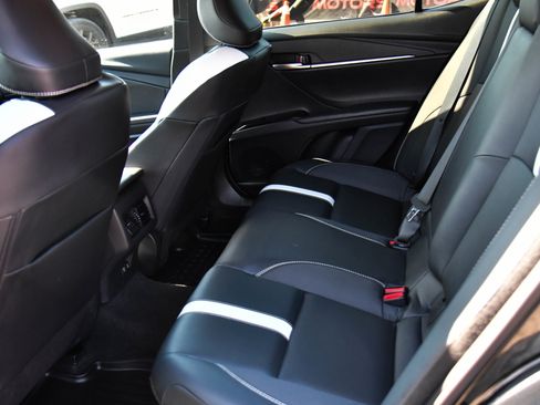 Used 2026 Toyota Camry SE FWD image 38