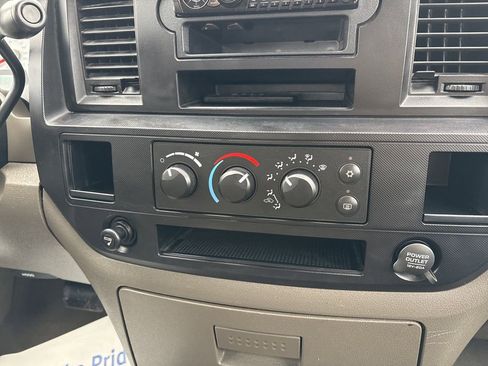 Used 2008 Dodge Ram 1500 Truck ST image 24