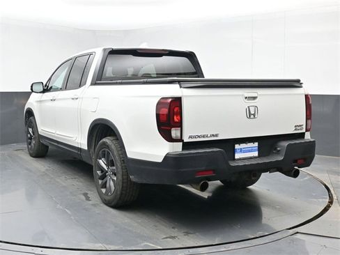 Used 2021 Honda Ridgeline Sport image 7