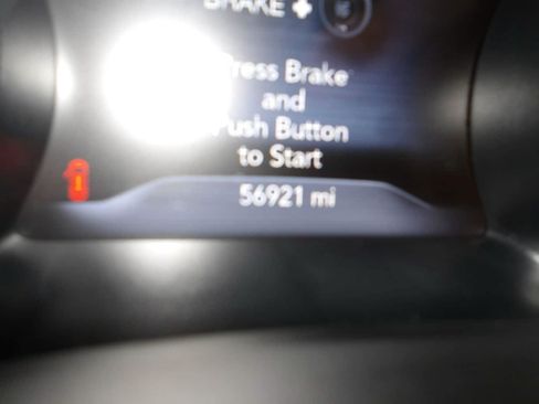Used 2020 Jeep Cherokee Trailhawk AWD/4WD image 11