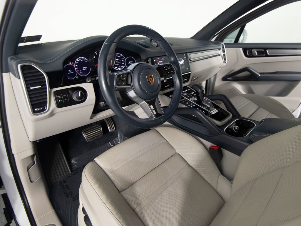 Certified 2023 Porsche Cayenne S Platinum AWD/4WD image 9
