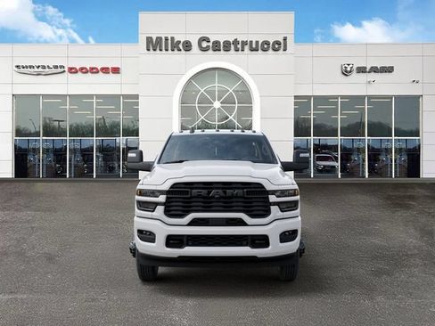 New 2026 RAM 3500 Big Horn AWD/4WD image 6