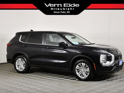 Used 2024 Mitsubishi Outlander ES