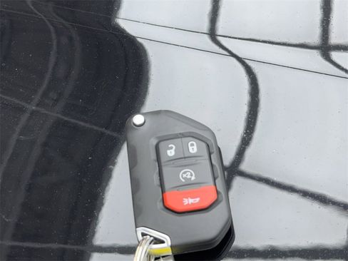 Used 2023 Jeep Wrangler Unlimited Sahara w/ Cold Weather Group image 77