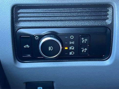 Used 2024 Ford F350 XLT image 29