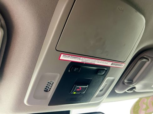 Used 2023 Toyota Camry SE image 22