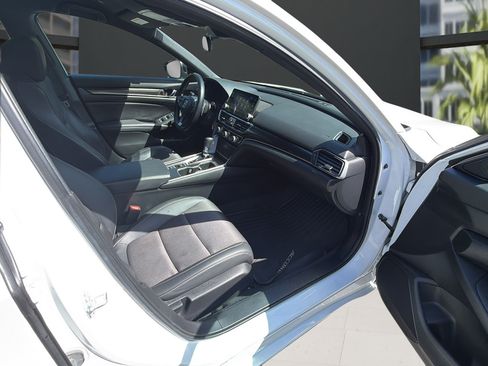 Used 2022 Honda Accord Sport image 17