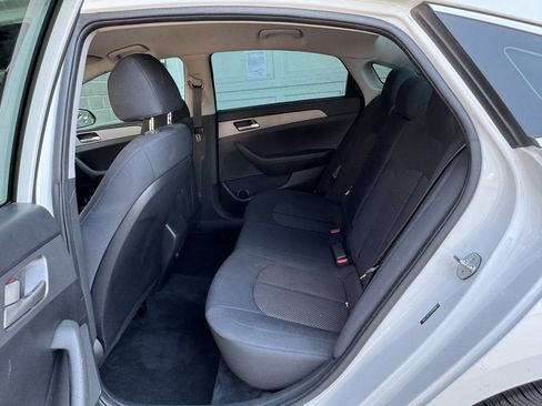 Used 2018 Hyundai Sonata SE w/ Cargo Package FWD image 25