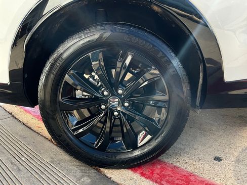 Used 2025 Buick Envista Sport Touring image 9