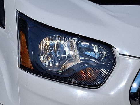 Used 2024 Ford Transit 350 XLT RWD image 9