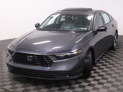 Certified 2023 Honda Accord EX image 4