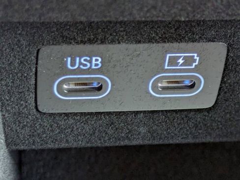 New 2026 Genesis GV70 2.5T Sport Prestige w/ G1 Accessory Package image 23