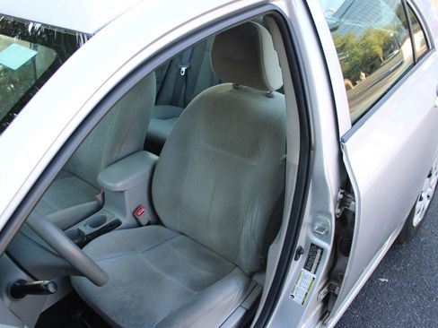 Used 2009 Toyota Corolla LE FWD image 7