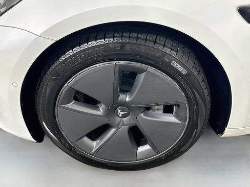 Used 2021 Tesla Model 3 Standard Range Plus RWD image 31