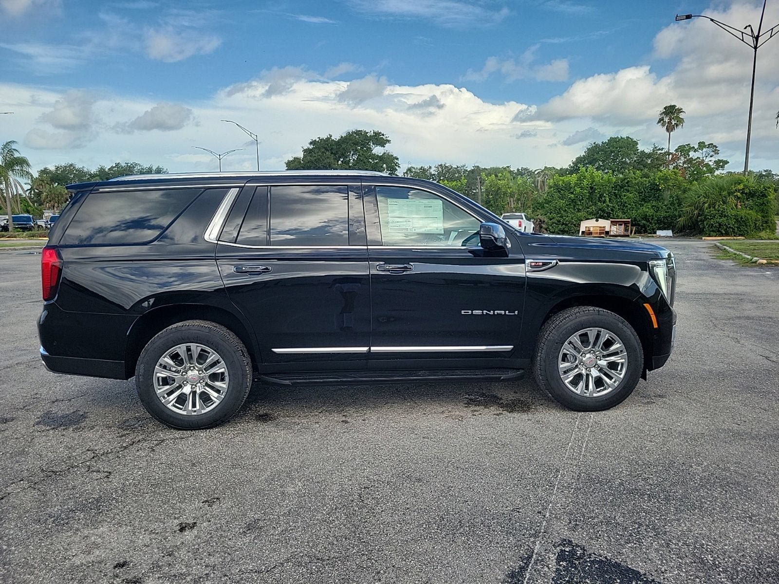 New 2026 GMC Yukon Denali w/ Advanced Technology Package RWD image 4