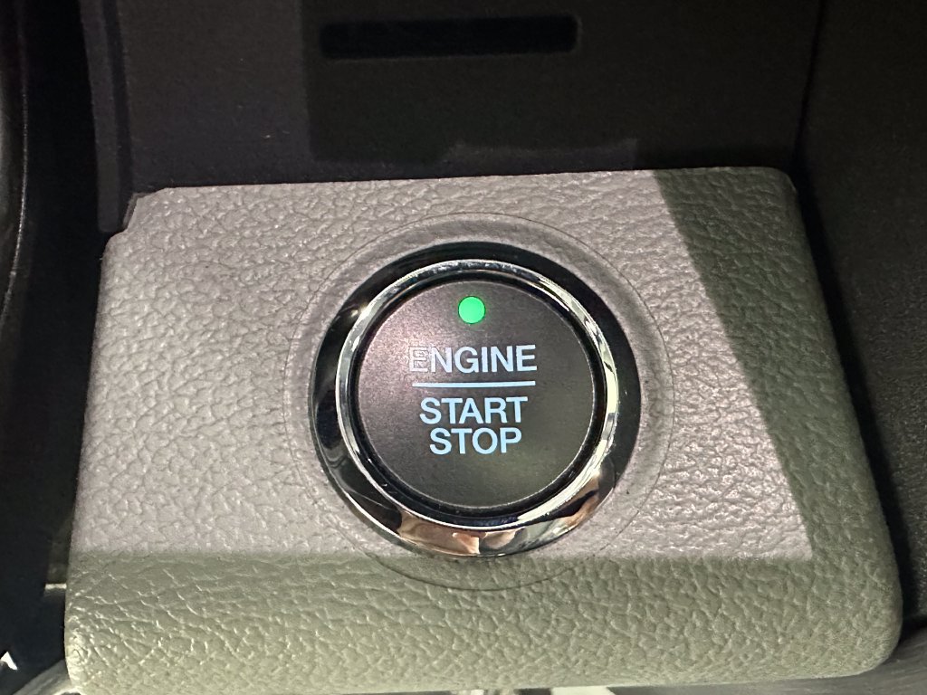 Used 2022 Ford F350 Limited AWD/4WD image 47