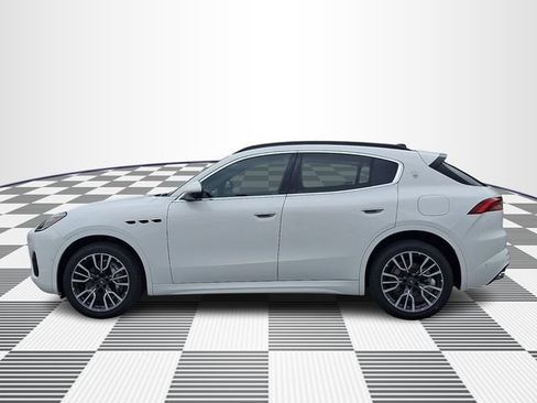 Used 2025 Maserati Grecale GT AWD/4WD image 8