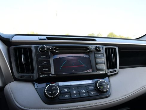 Used 2016 Toyota RAV4 XLE AWD/4WD image 12
