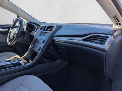 Used 2018 Ford Fusion S image 26