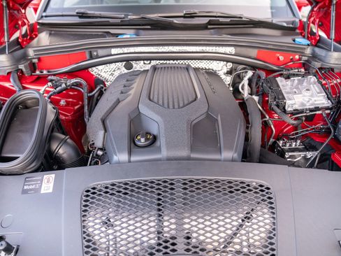 New 2026 Porsche Macan image 30