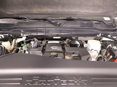 Used 2022 RAM 2500 Laramie AWD/4WD image 21