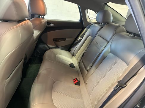Used 2015 Buick Verano FWD image 28