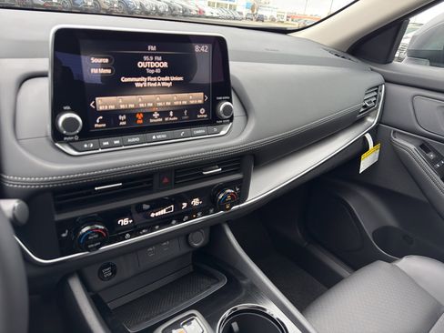 New 2026 Nissan Rogue SV image 21