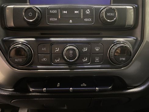 Used 2018 Chevrolet Silverado 1500 LT w/ All Star Edition RWD image 32
