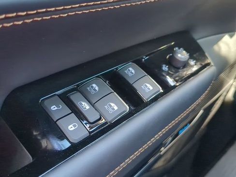 New 2024 Jeep Grand Wagoneer Series III image 26