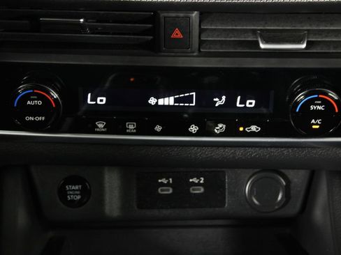 Certified 2025 Nissan Rogue SV image 22