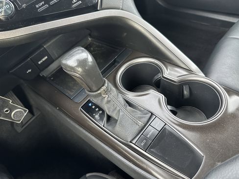 Used 2023 Toyota Camry SE image 26