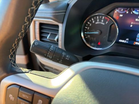 Used 2024 Ford Expedition Max Limited image 20