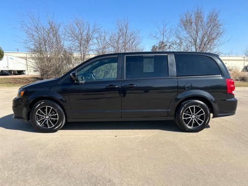 Used 2019 Dodge Grand Caravan GT image 9