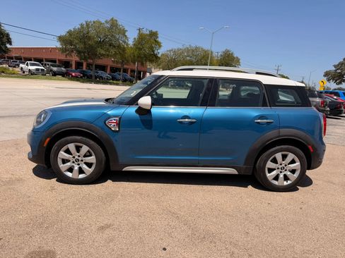 Used 2018 MINI Cooper Countryman FWD image 2