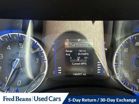 Used 2020 Chrysler Pacifica Touring w/ Tire & Wheel Group FWD image 23