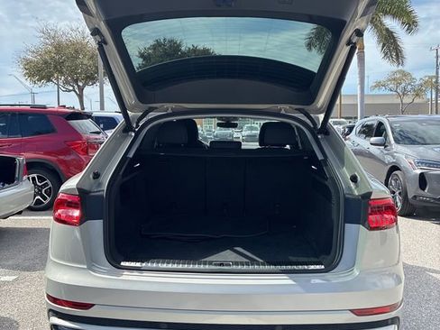 Used 2023 Audi Q8 Premium Plus w/ Premium Plus Package image 12