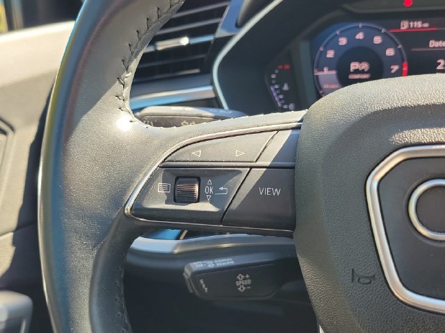 Used 2020 Audi Q3 2.0T Premium w/ Convenience Package AWD/4WD image 12