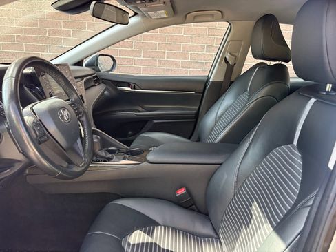 Used 2024 Toyota Camry SE FWD image 9