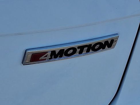 Used 2021 Volkswagen Tiguan SE w/ Panoramic Sunroof Package image 33