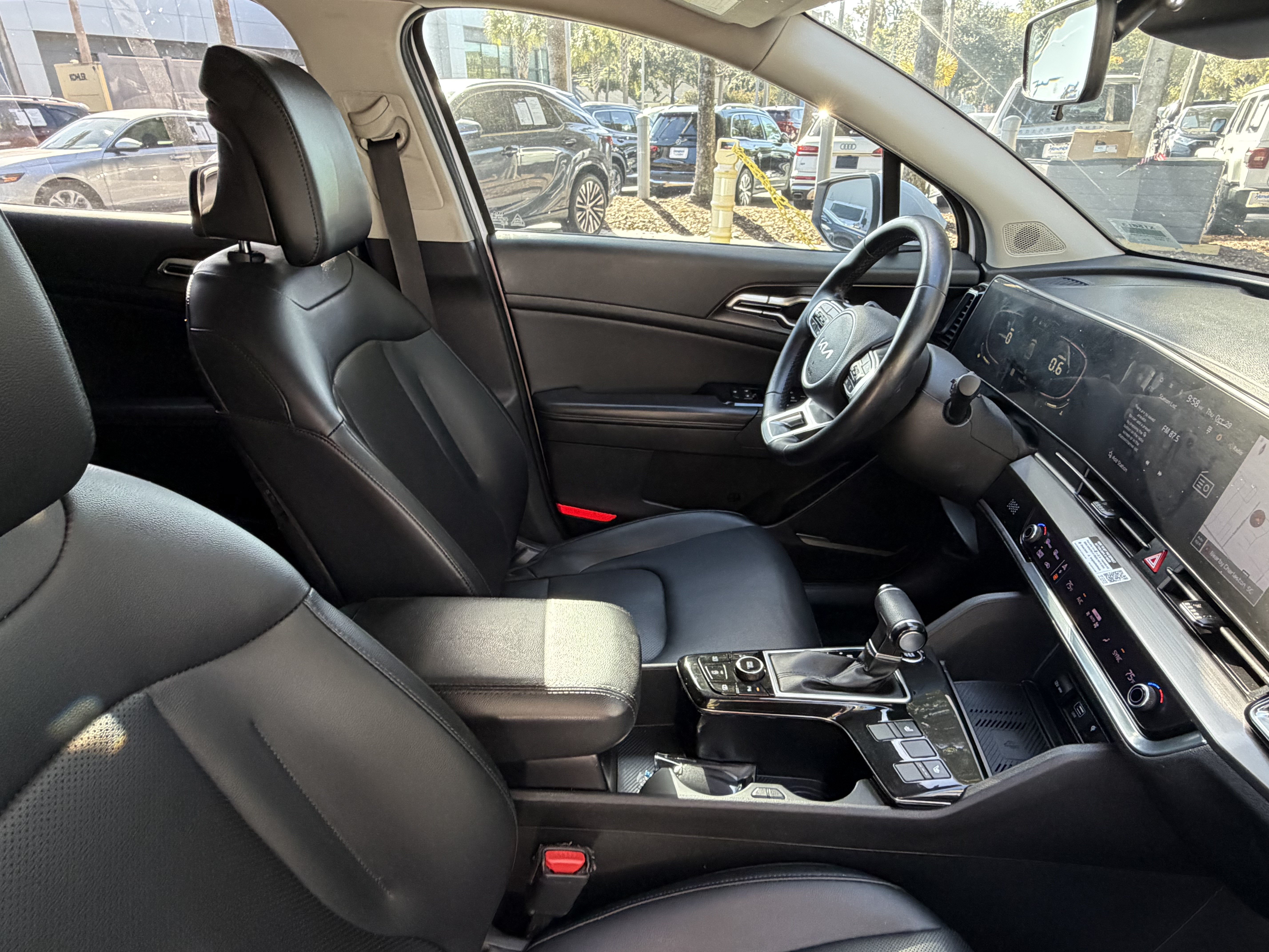Used 2023 Kia Sportage EX FWD image 43