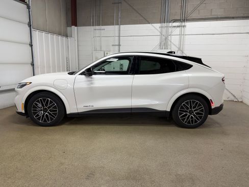 Used 2025 Ford Mustang Mach-E Premium w/ Interior Protection Package AWD/4WD image 6
