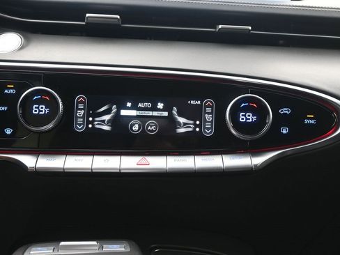 Used 2022 Genesis GV70 3.5T Sport w/ Sport Advanced Package image 13