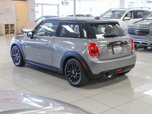 Used 2016 MINI Cooper 2-Door Hardtop FWD image 2