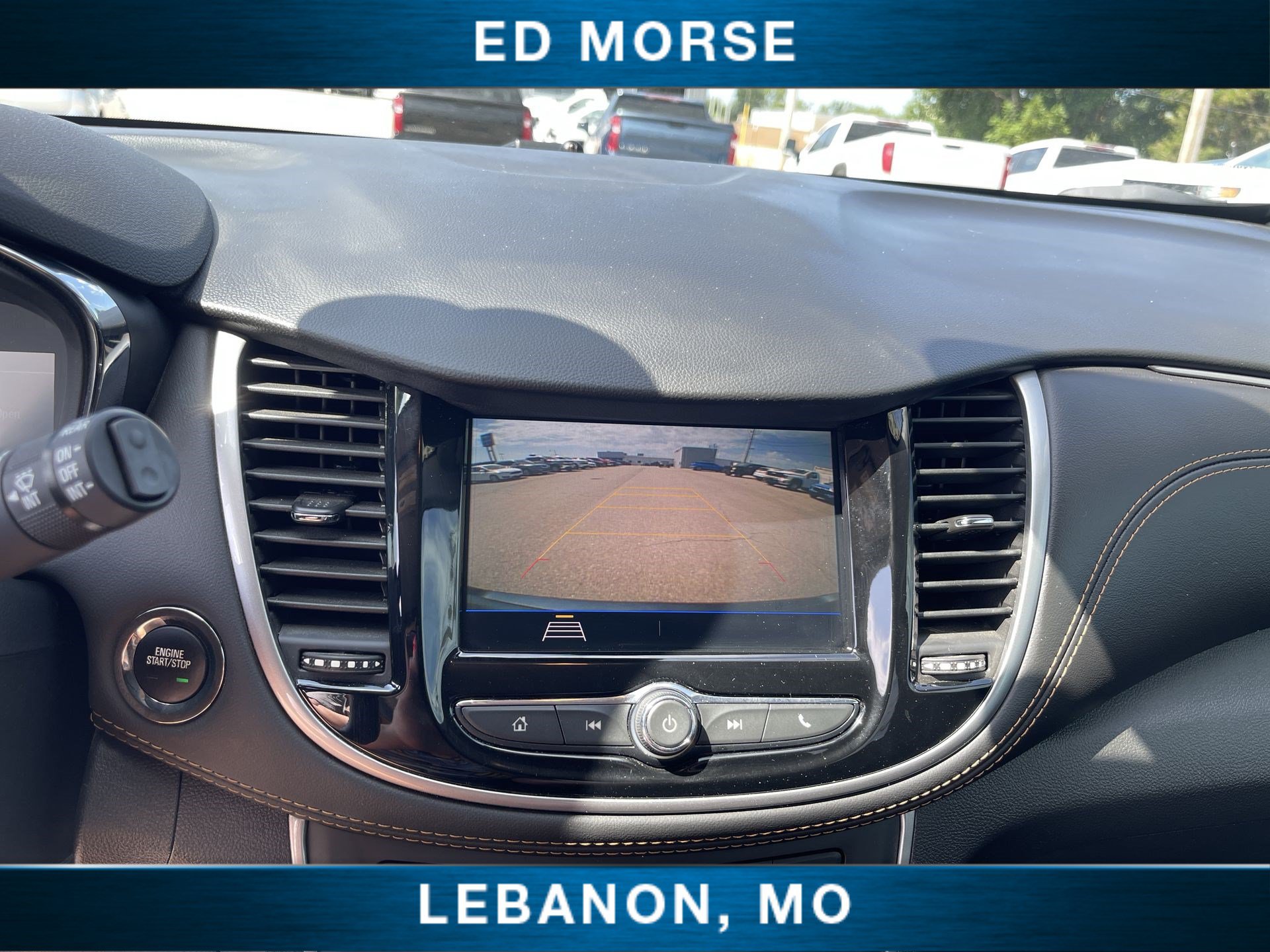 Certified 2022 Chevrolet Trax LT w/ Premium Seat Package AWD/4WD image 14