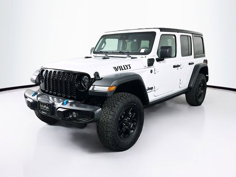 Used 2024 Jeep Wrangler Willys image 3