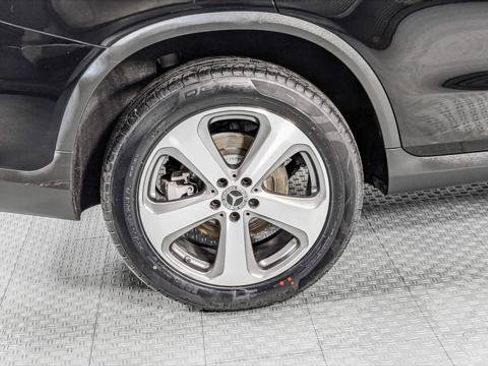 Used 2018 Mercedes-Benz GLC 300 4MATIC Coupe image 32