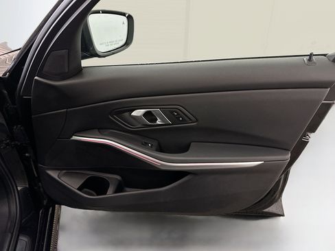 Used 2025 BMW 330i xDrive Sedan image 34