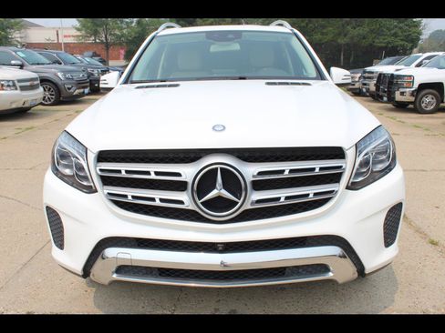 Used 2017 Mercedes-Benz GLS 450 4MATIC image 2